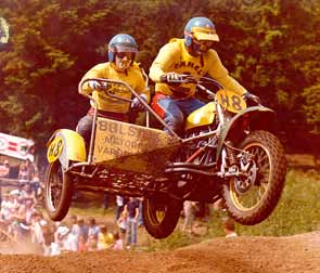 Een fraaie actie met Han Vels tijdens de Grand Prix in Lochem in 1978.